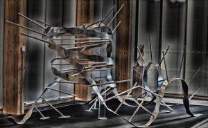I:DNA sculpture, a tangle of metal